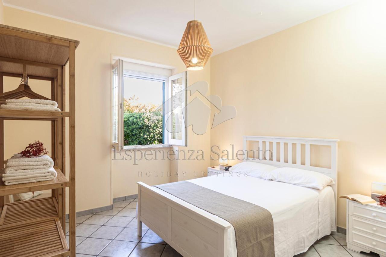 Villa Breezy Beach House à Marina di Mancaversa Extérieur photo