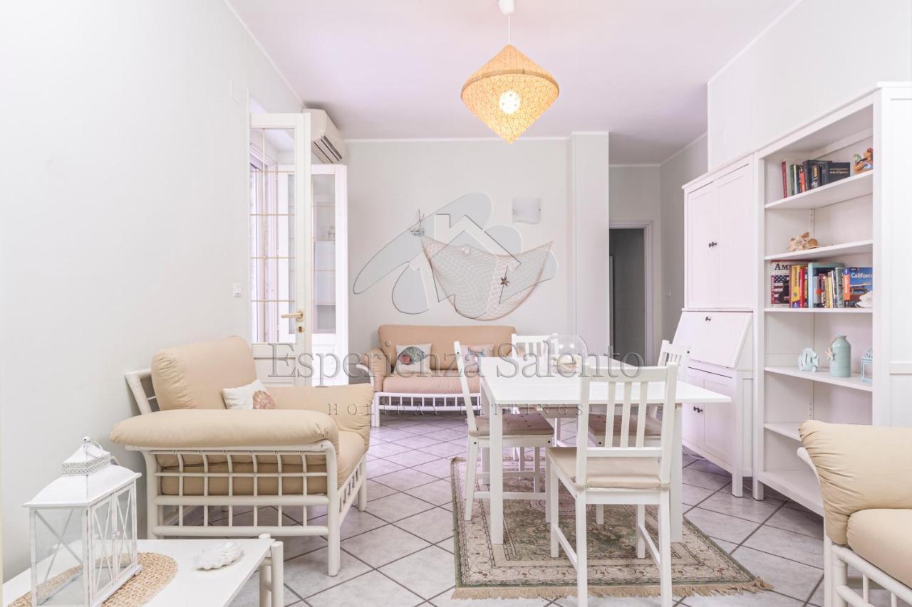 Villa Breezy Beach House à Marina di Mancaversa Extérieur photo